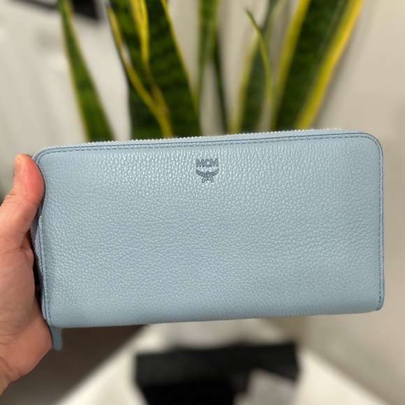 ❌SOLD❌ Brandnew MCM long wallet - Picture 6 of 10